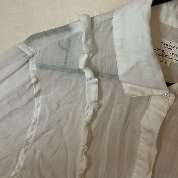 Trovata birds of paradis sheer ruffled button down top size small - Picture 2 of 6